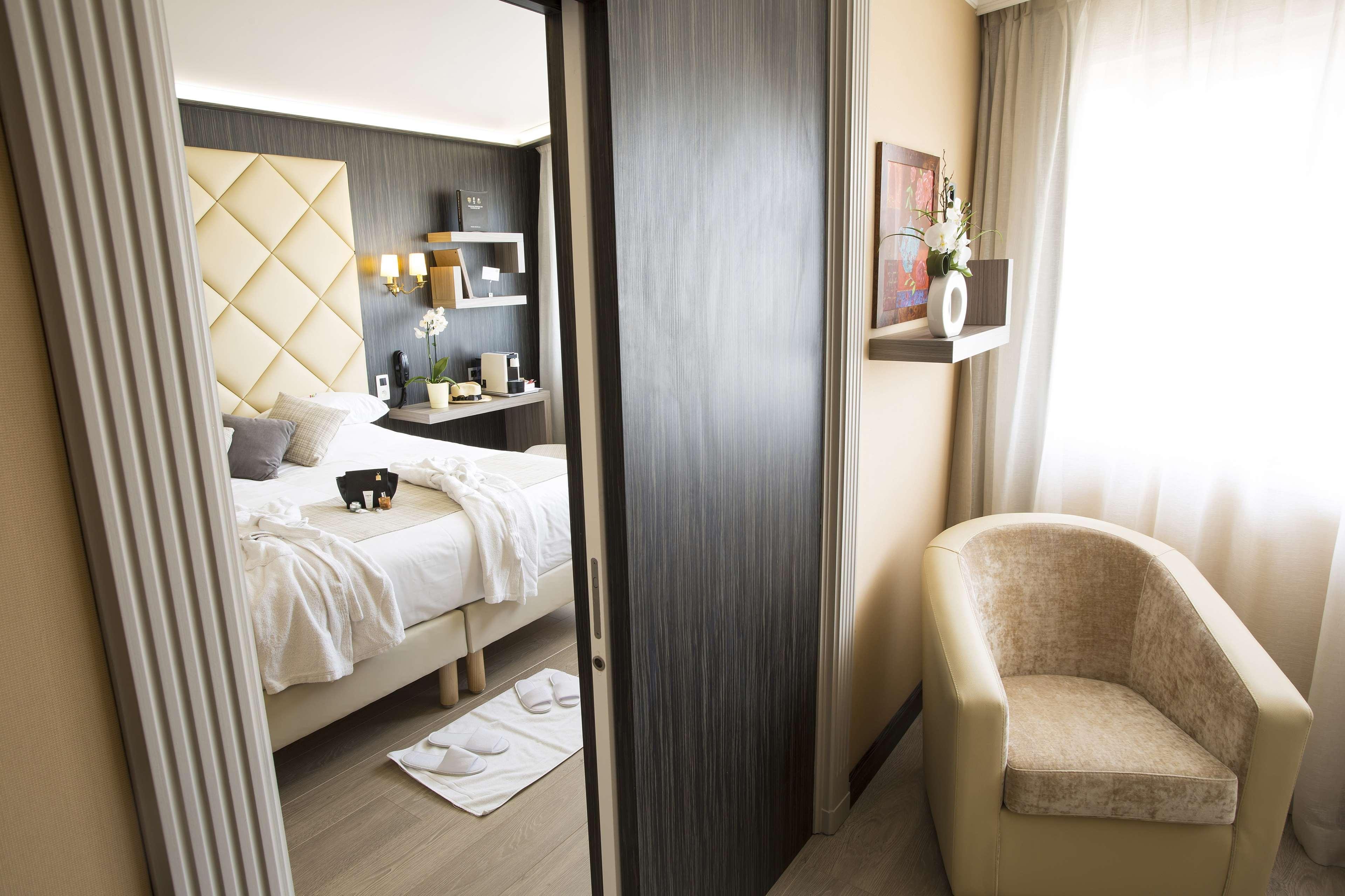 Best Western Plus Cannes Riviera Екстер'єр фото